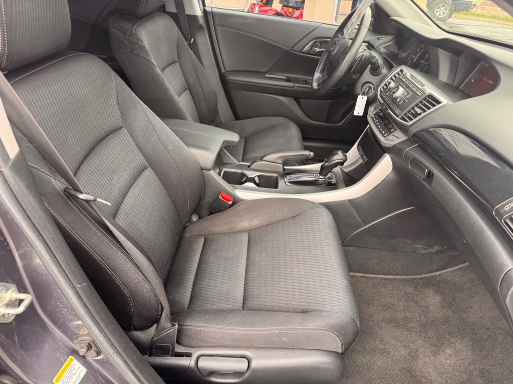 2013 Honda Accord Image 11