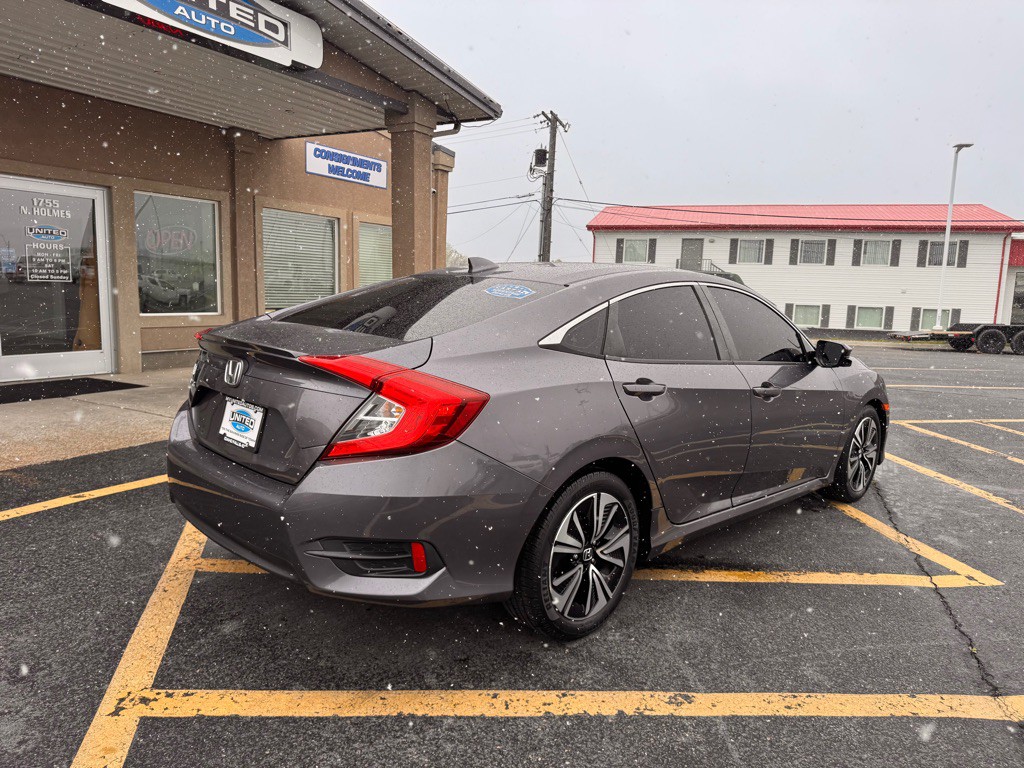 2017 Honda Civic Image 4