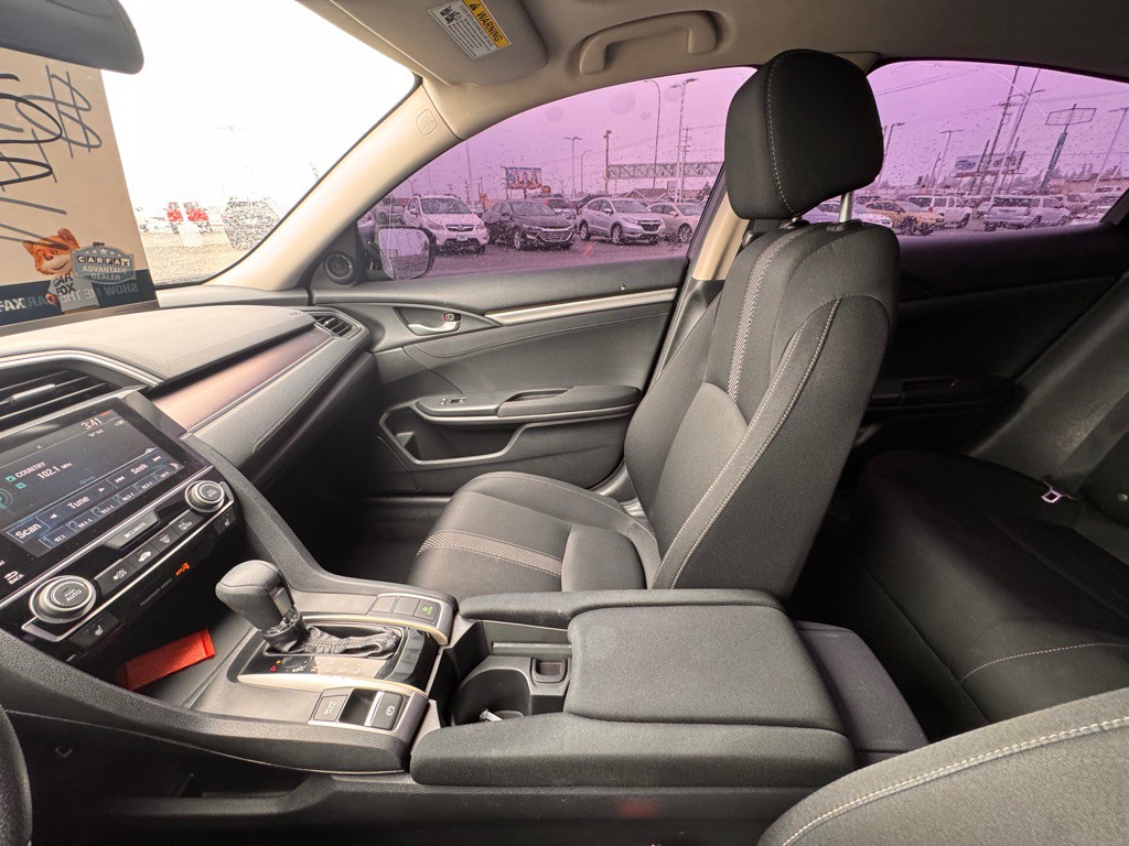 2017 Honda Civic Image 9