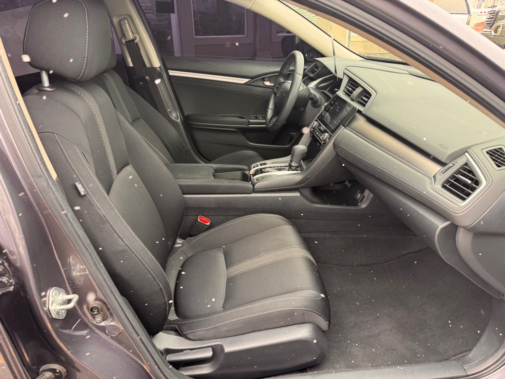 2017 Honda Civic Image 12