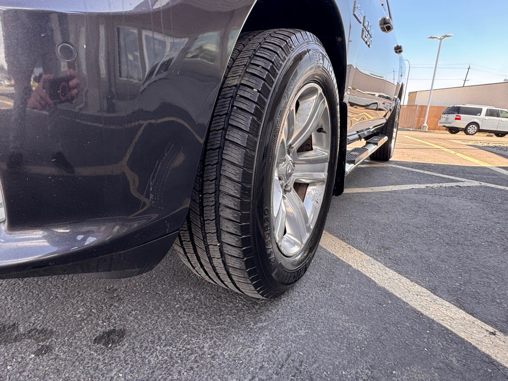 2014 RAM 1500 Image 12