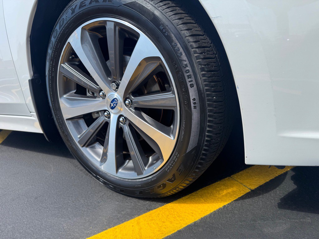 2016 Subaru Legacy Image 7