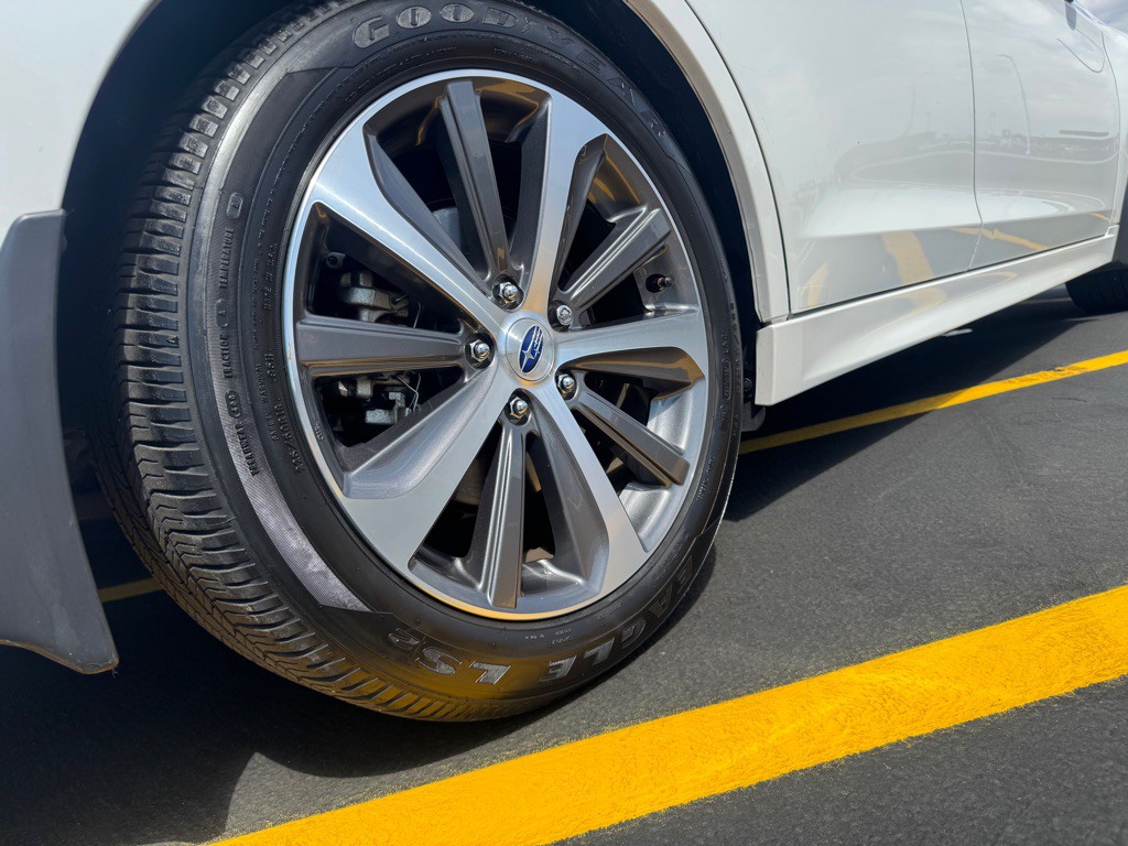 2016 Subaru Legacy Image 8