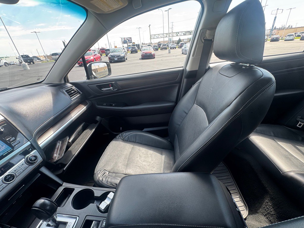 2016 Subaru Legacy Image 17