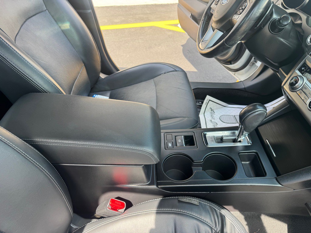 2016 Subaru Legacy Image 24