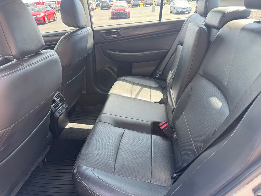 2016 Subaru Legacy Image 27