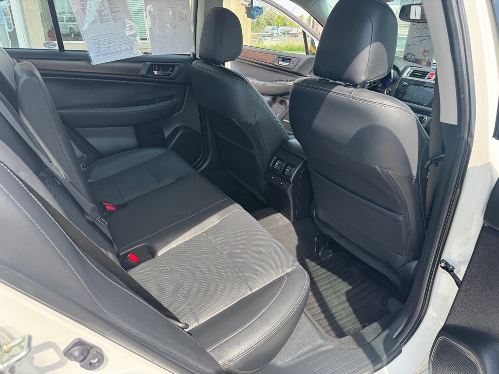 2016 Subaru Legacy Image 29