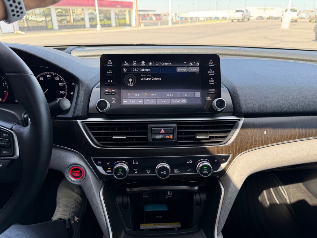 2018 Honda Accord Image 9
