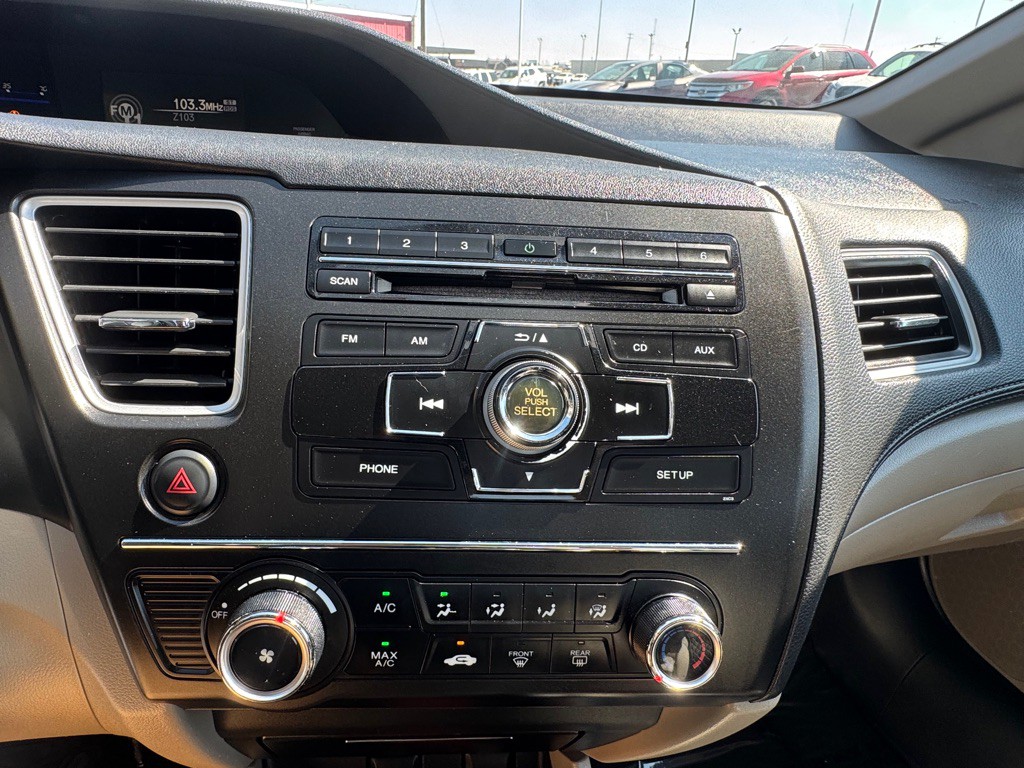 2015 Honda Civic Image 13