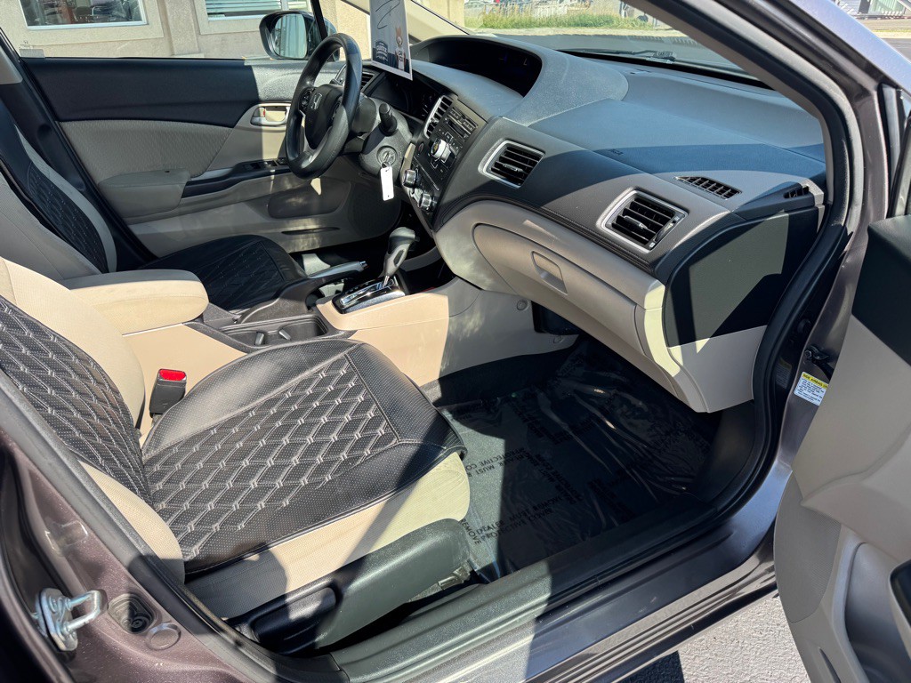 2015 Honda Civic Image 22