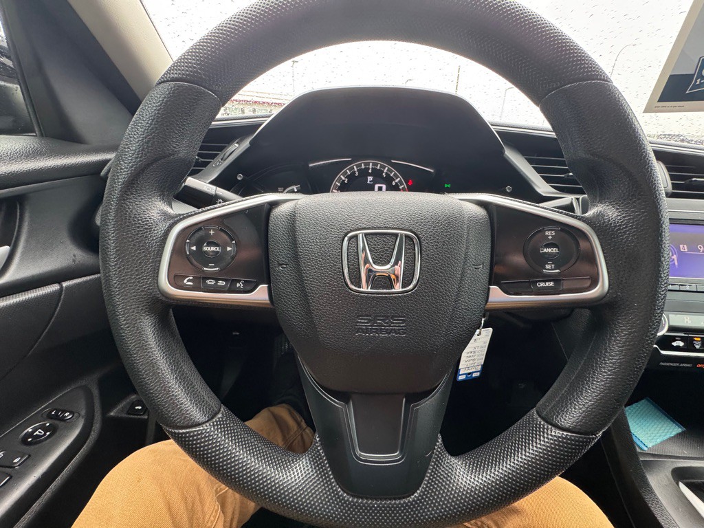 2017 Honda Civic Image 11