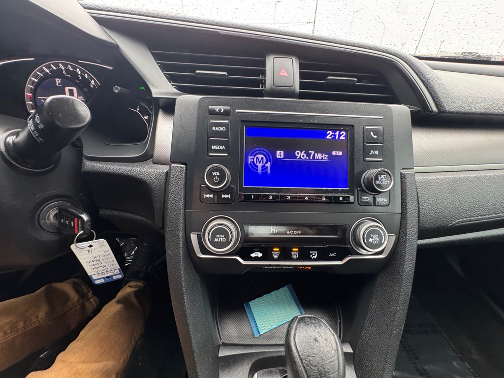 2017 Honda Civic Image 13