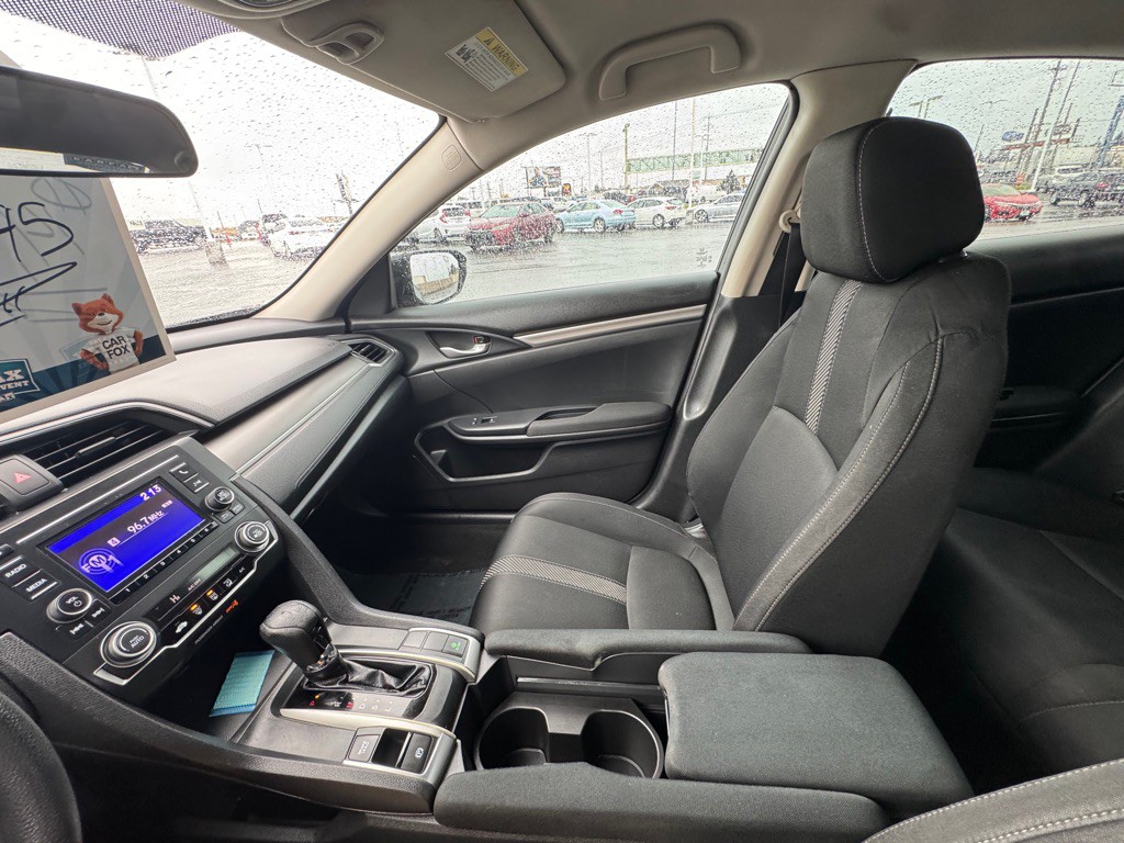 2017 Honda Civic Image 16