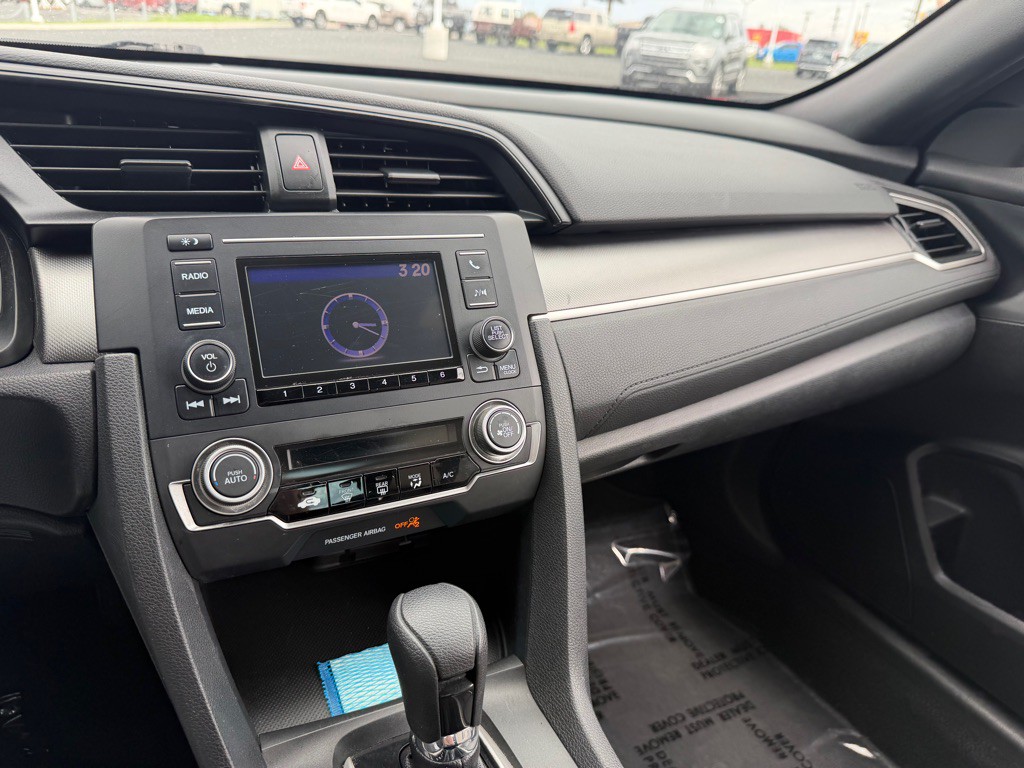 2017 Honda Civic Image 11