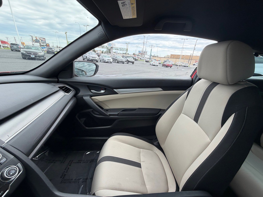 2017 Honda Civic Image 12