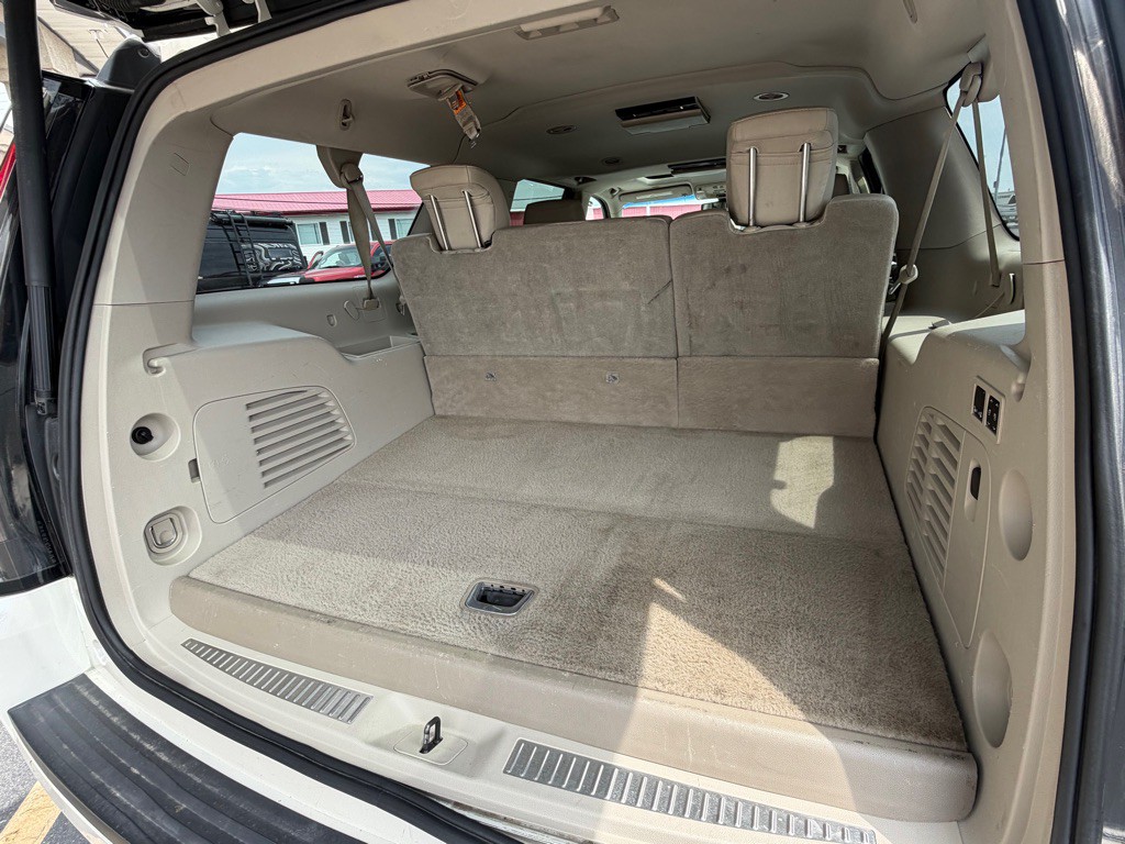 2015 Cadillac Escalade Image 23