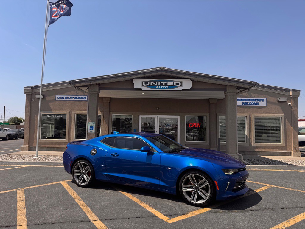 2016 Chevrolet Camaro Image 1