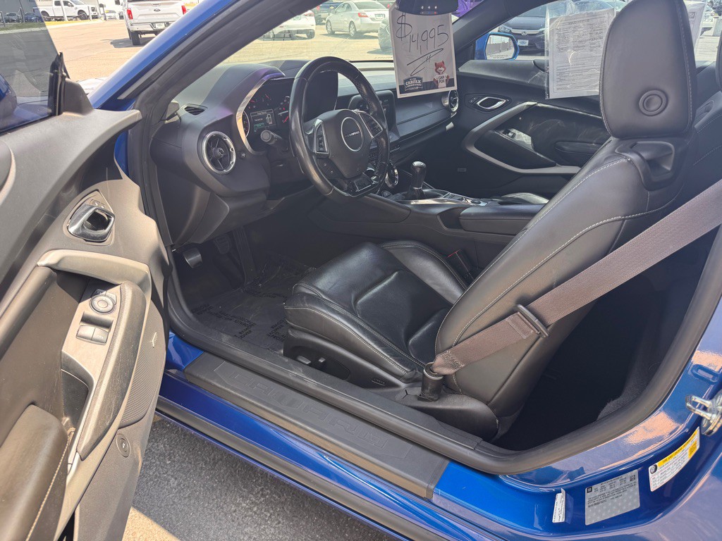 2016 Chevrolet Camaro Image 12