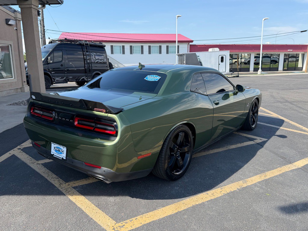 2019 Dodge Challenger Image 6