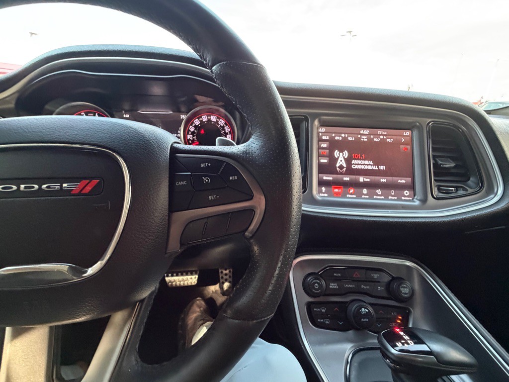 2019 Dodge Challenger Image 12