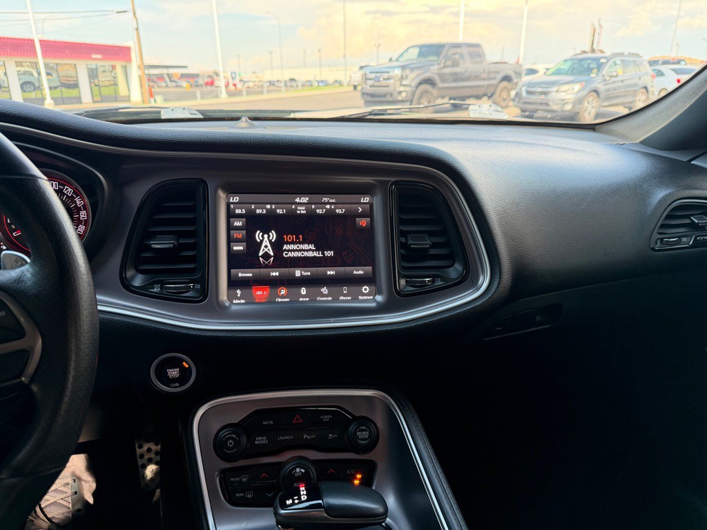 2019 Dodge Challenger Image 15