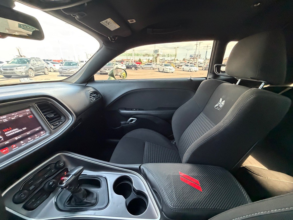 2019 Dodge Challenger Image 17