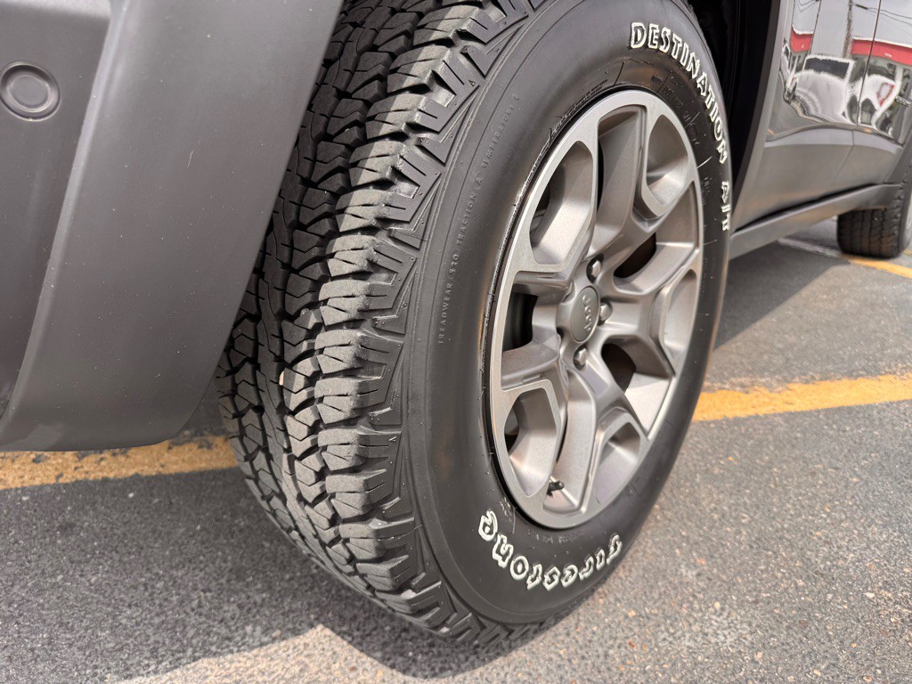 2021 Jeep Cherokee Image 7