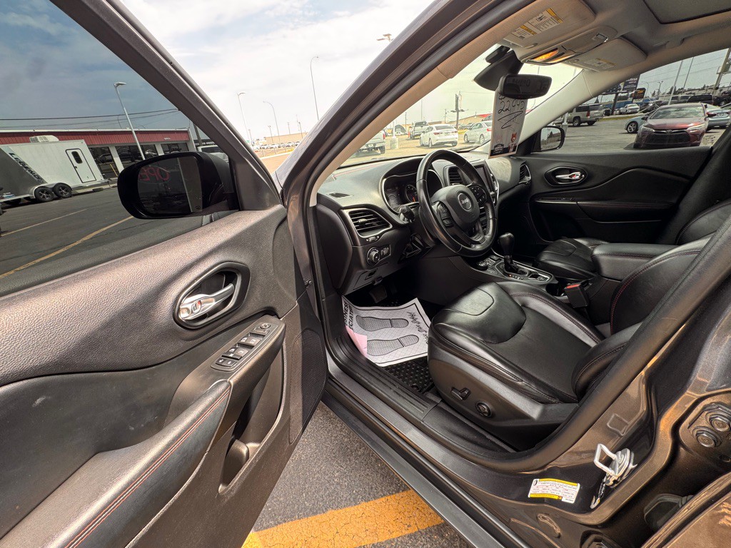 2021 Jeep Cherokee Image 11