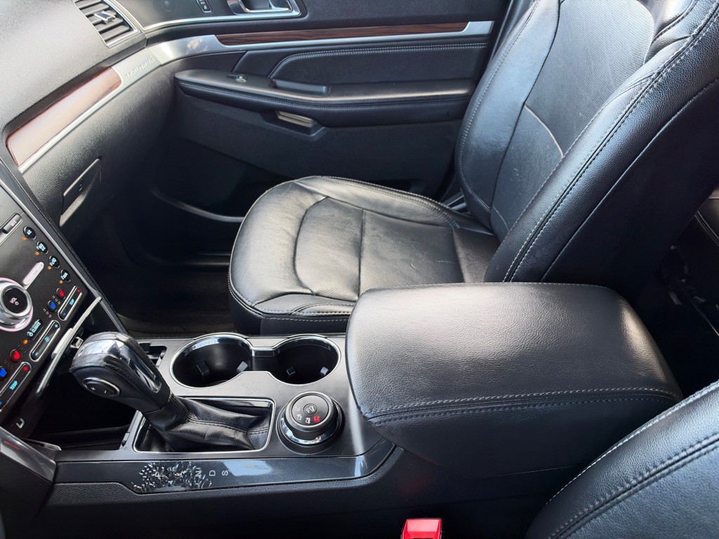 2019 Ford Explorer Image 19