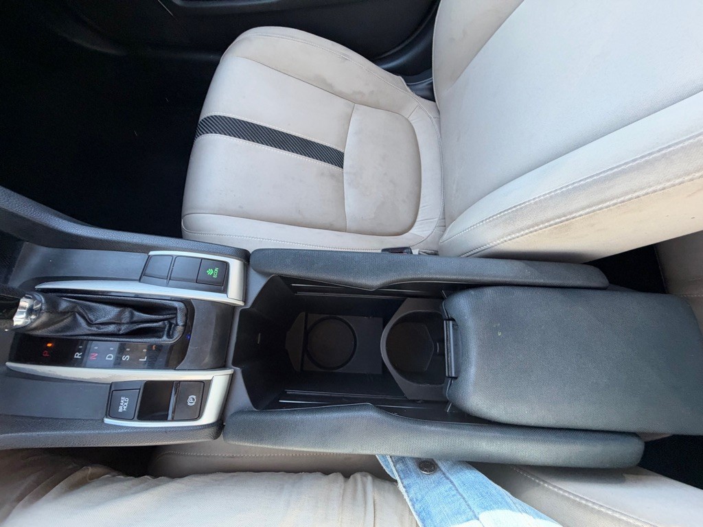 2016 Honda Civic Image 14