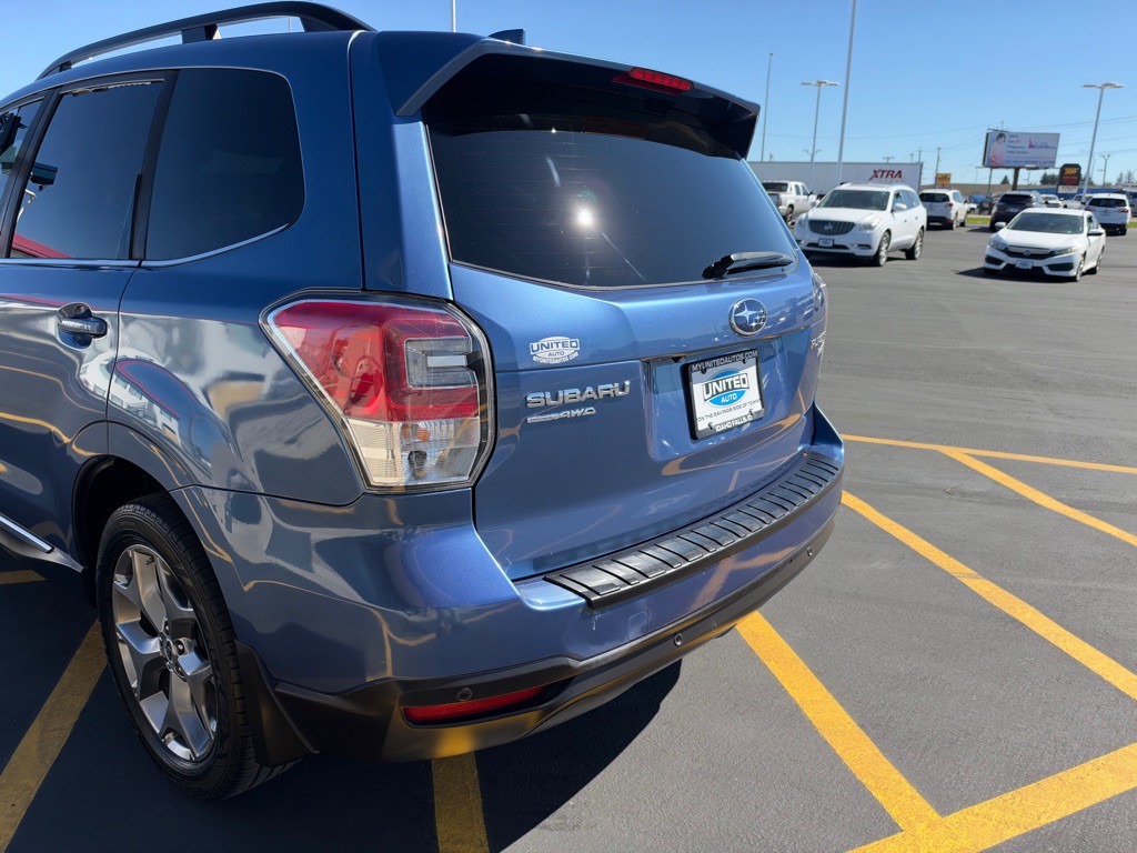 2017 Subaru Forester Image 4