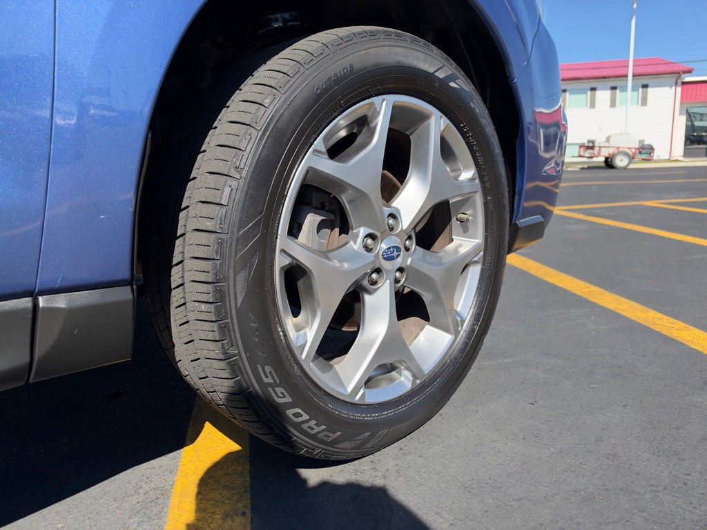 2017 Subaru Forester Image 7