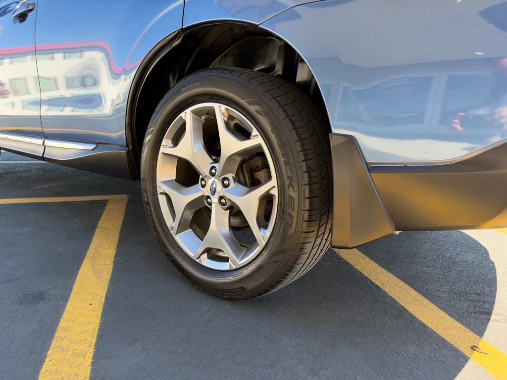 2017 Subaru Forester Image 9