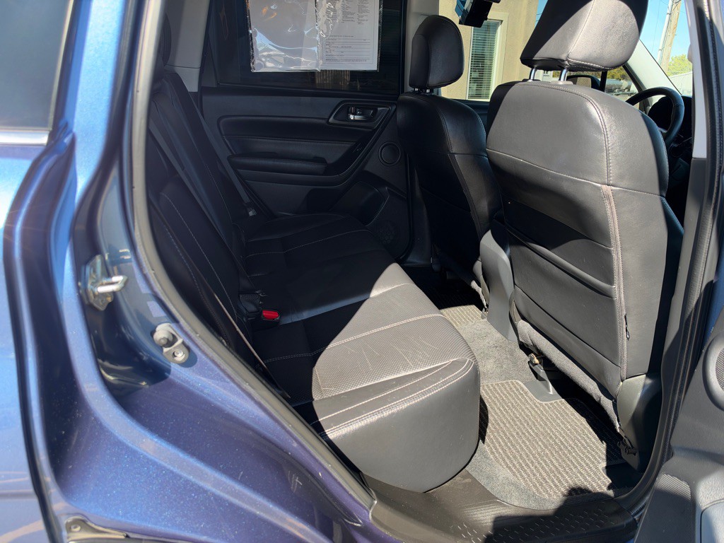 2017 Subaru Forester Image 27