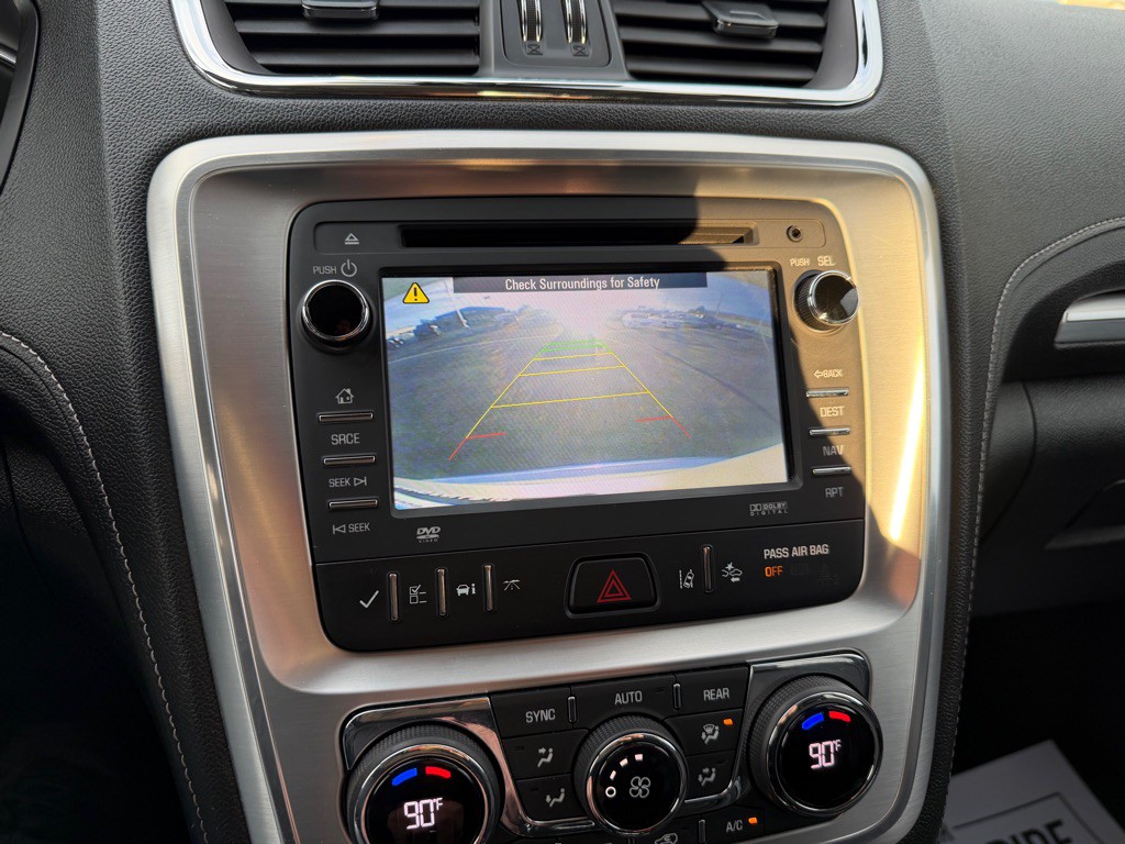 2017 GMC Acadia Image 12
