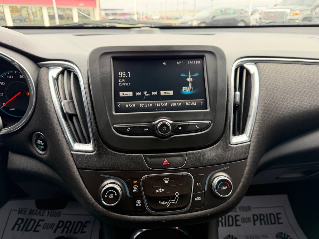 2017 Chevrolet Malibu Image 11