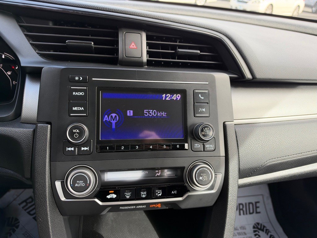 2017 Honda Civic Image 8
