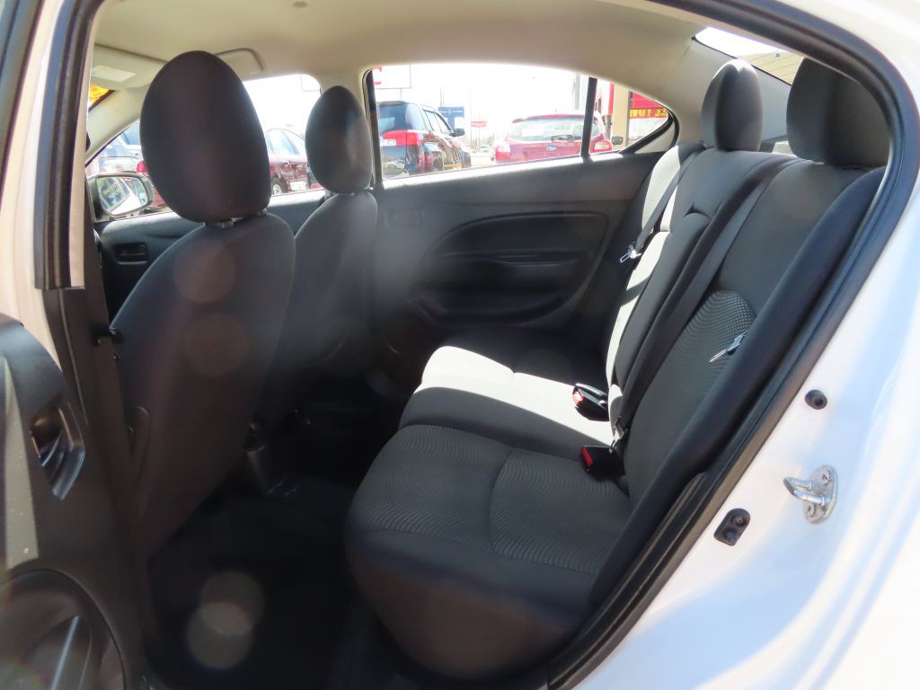 2017 Mitsubishi Mirage Image 13