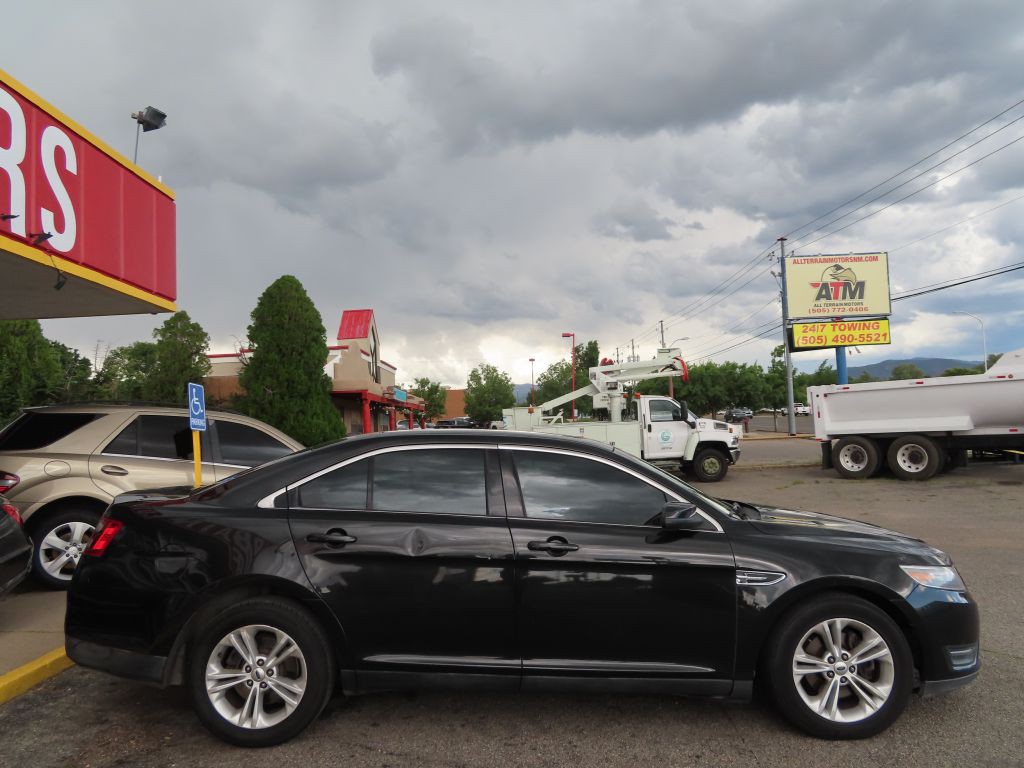 2014 Ford Taurus Image 4