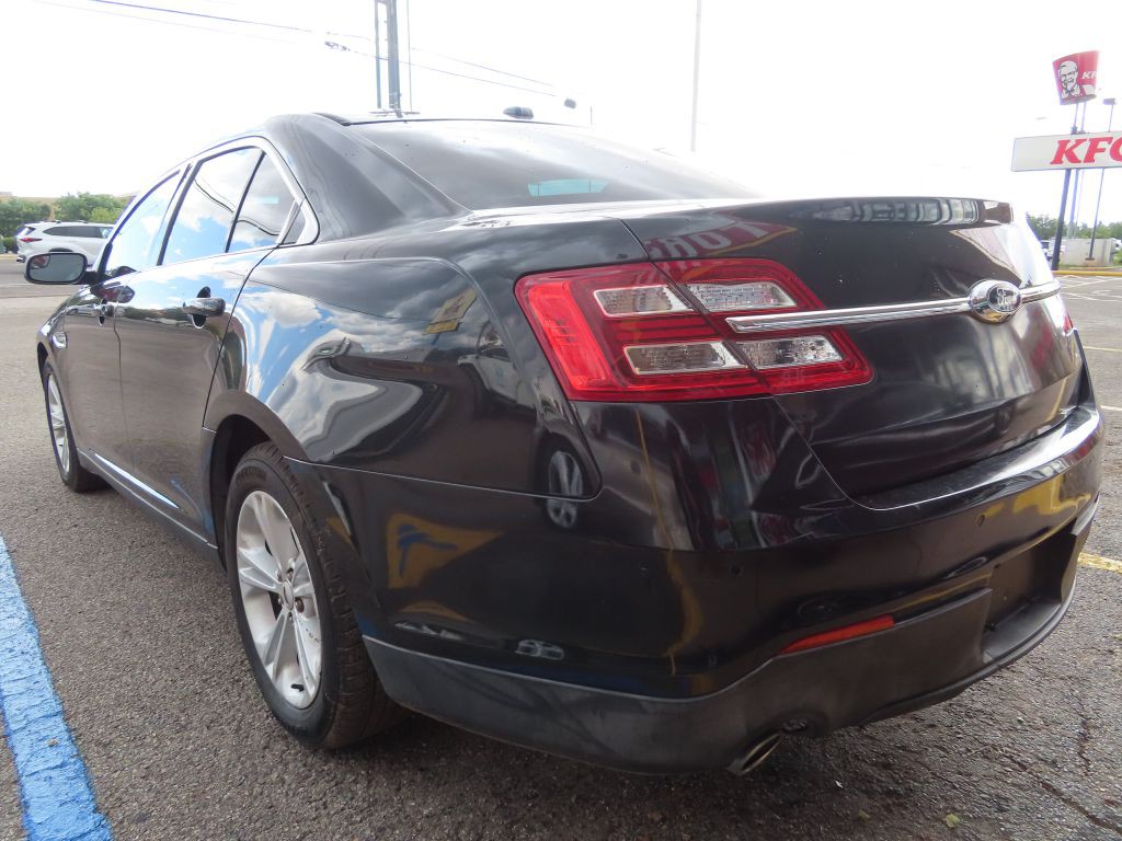 2014 Ford Taurus Image 15