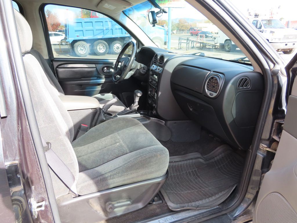 2006 GMC Envoy Image 10