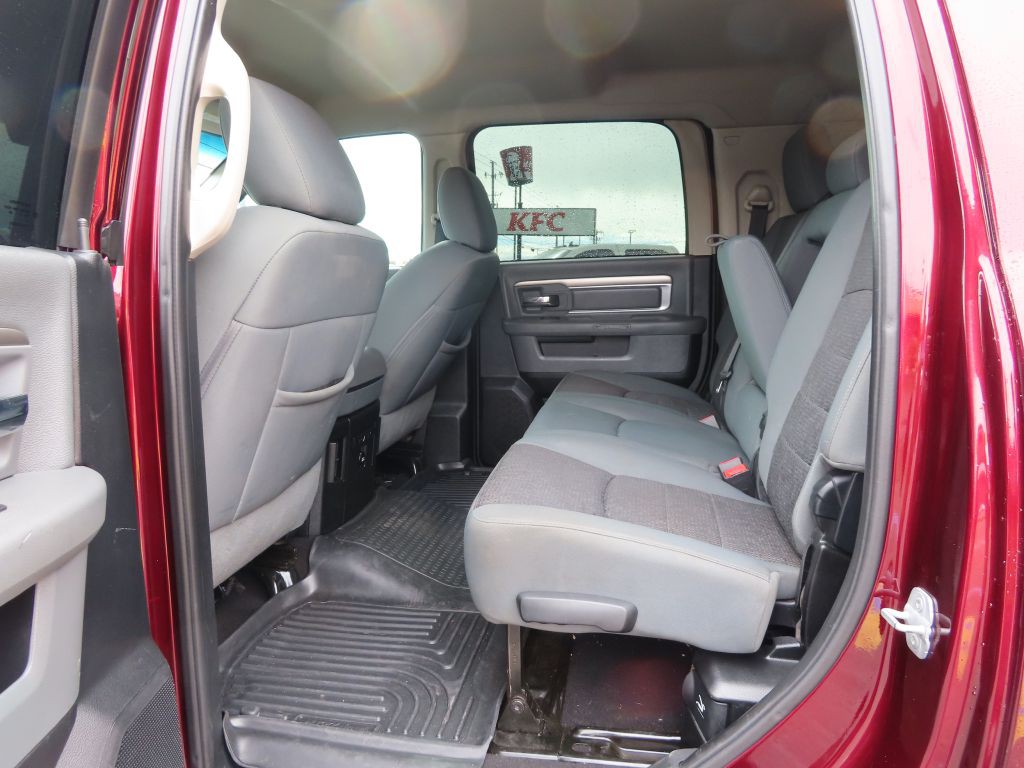 2014 RAM 2500 Image 12
