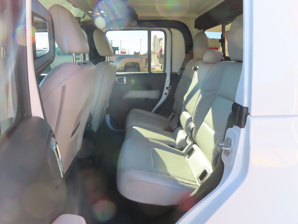 2023 Jeep Gladiator Image 9