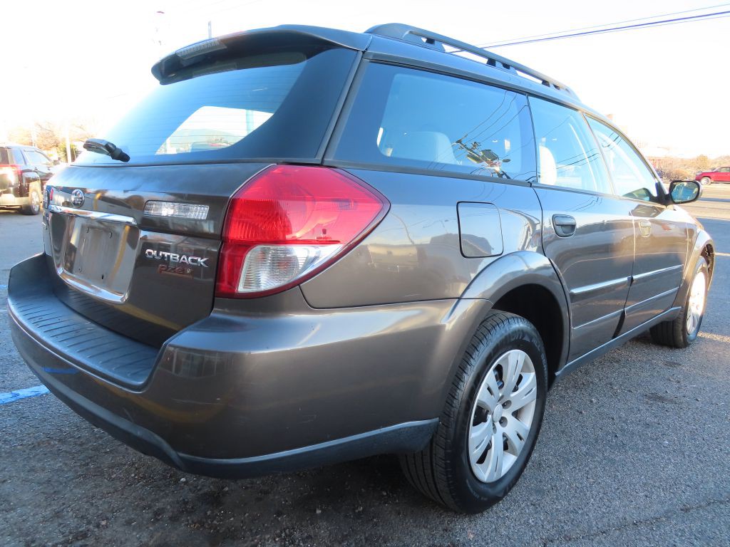2009 Subaru Outback Image 8