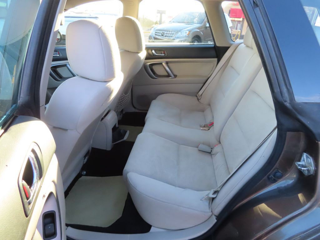 2009 Subaru Outback Image 13