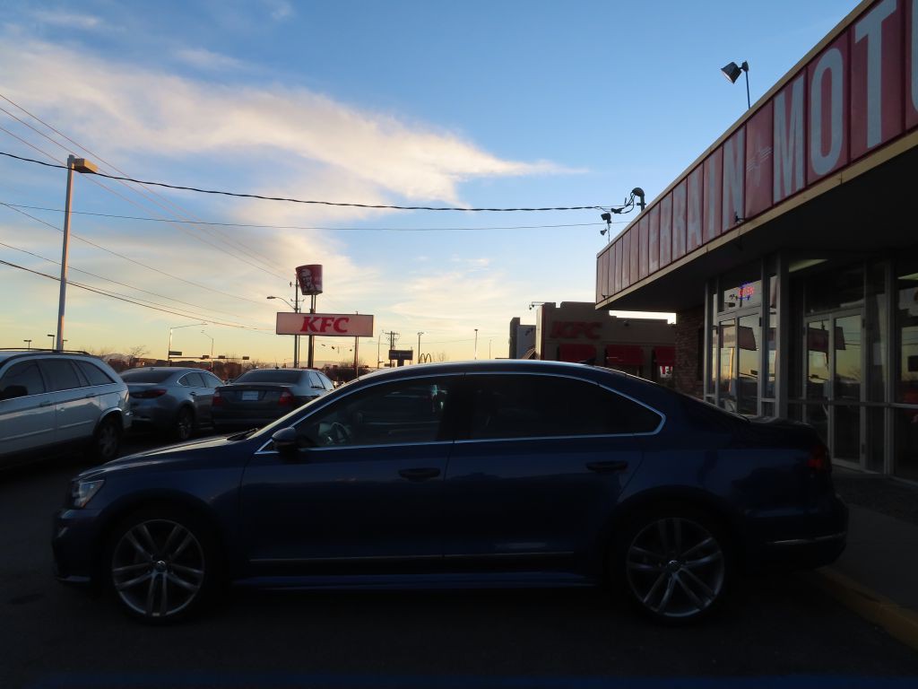 2017 Volkswagen Passat Image 3