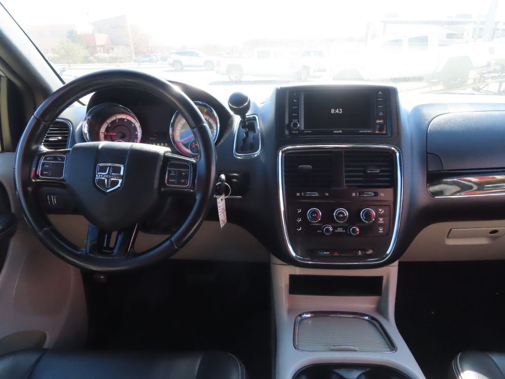 2017 Dodge Grand Caravan Image 11