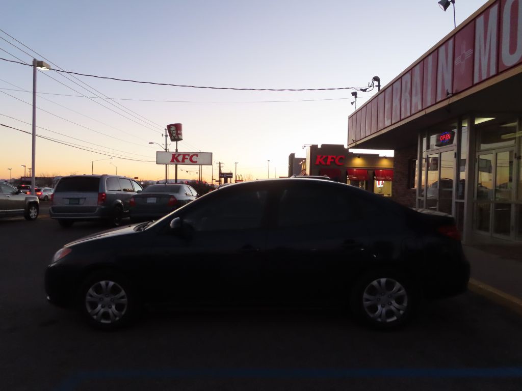 2010 Hyundai Elantra Image 3