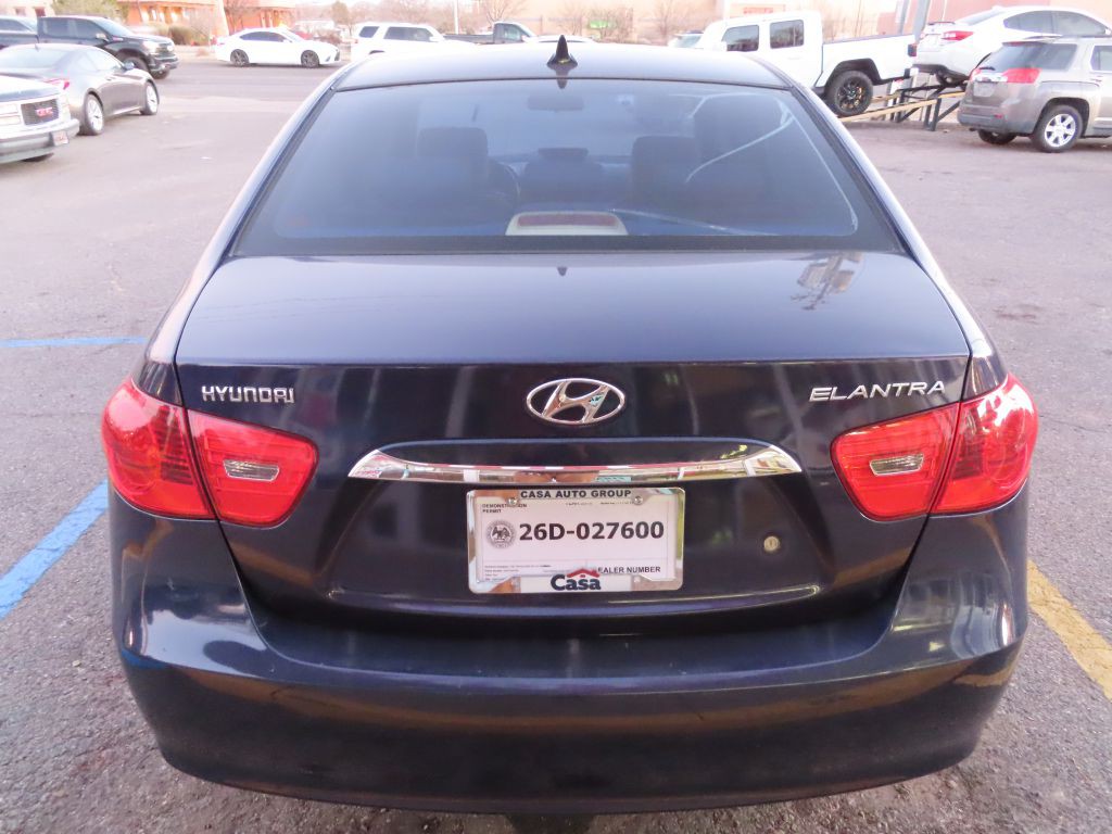 2010 Hyundai Elantra Image 5