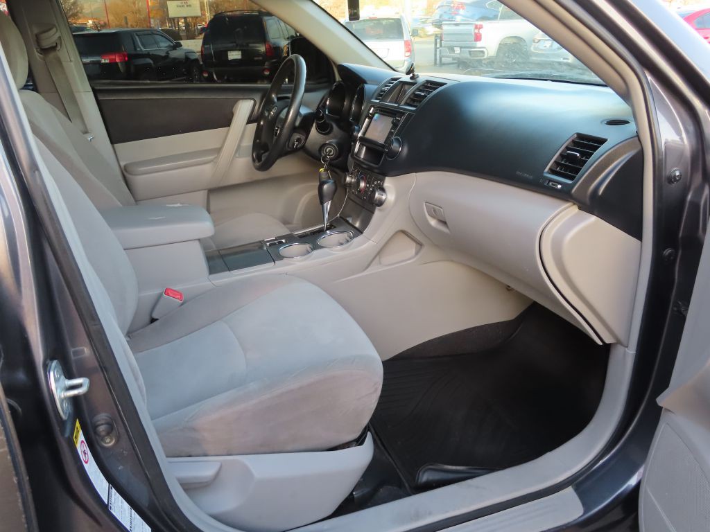 2013 Toyota Highlander Image 9